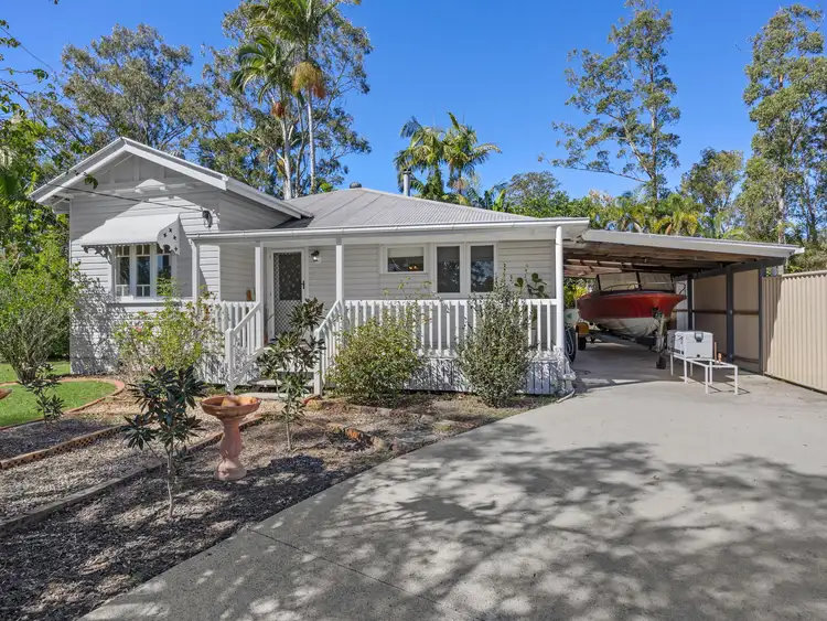 8 Dyer Street, Landsborough QLD 4550