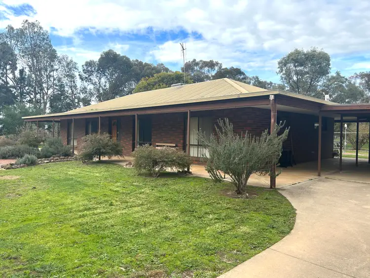 65 Gunn Road, Benalla VIC 3672