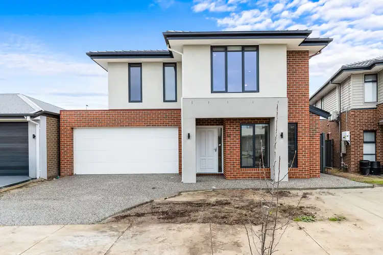 67 Carrera Crescent
