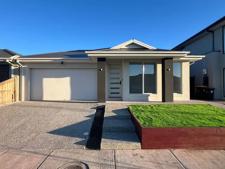 15 Slinky street, Deanside VIC 3336