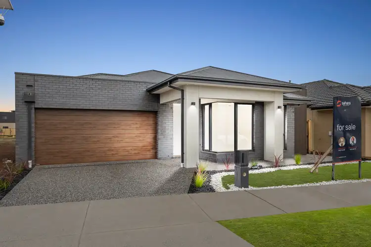 71 CASTELLO DRIVE, Deanside VIC 3336