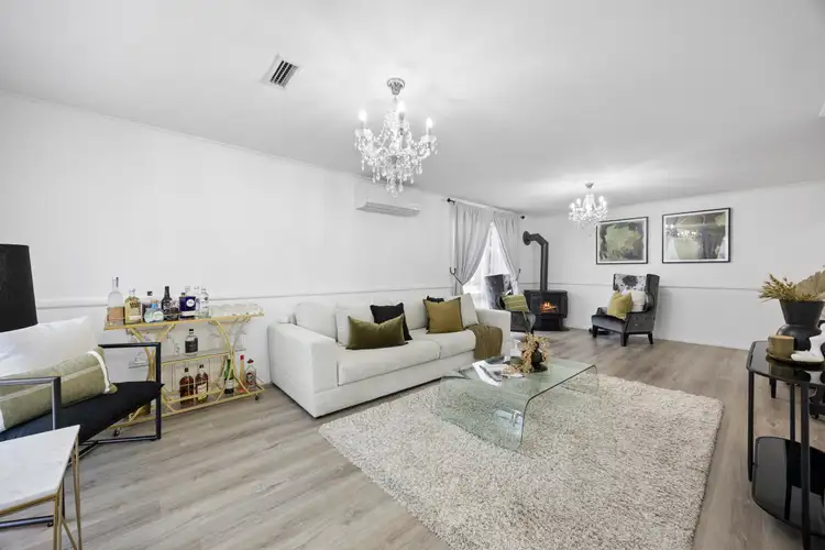 Second view of Homely house listing, 10 Minya Court, Rowville VIC 3178