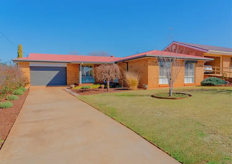 34 Gallipoli Street, Temora NSW 2666