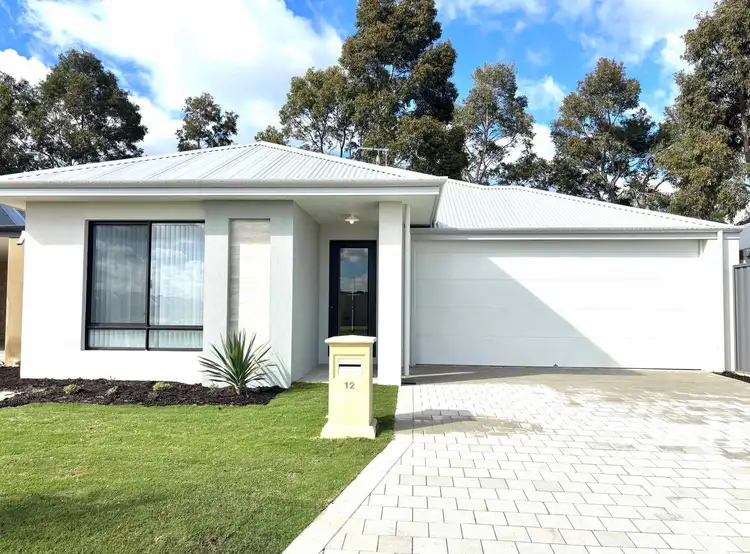 12 Flannigan Approach, Champion Lakes WA 6111