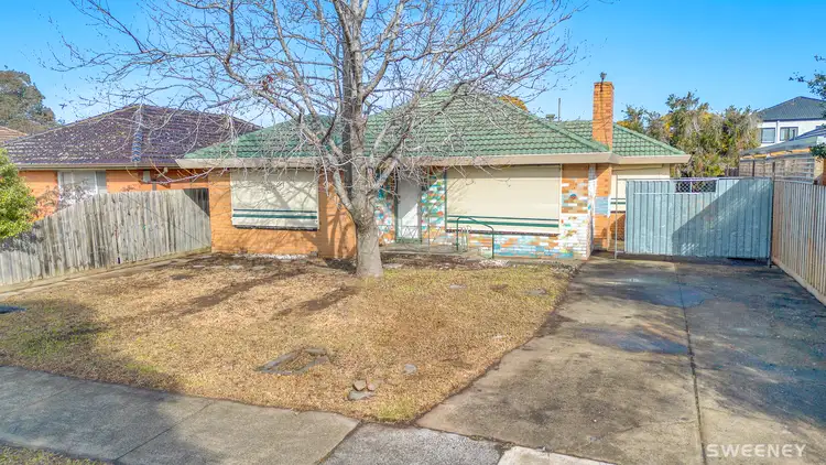 15 Fenfield Street, Altona VIC 3018