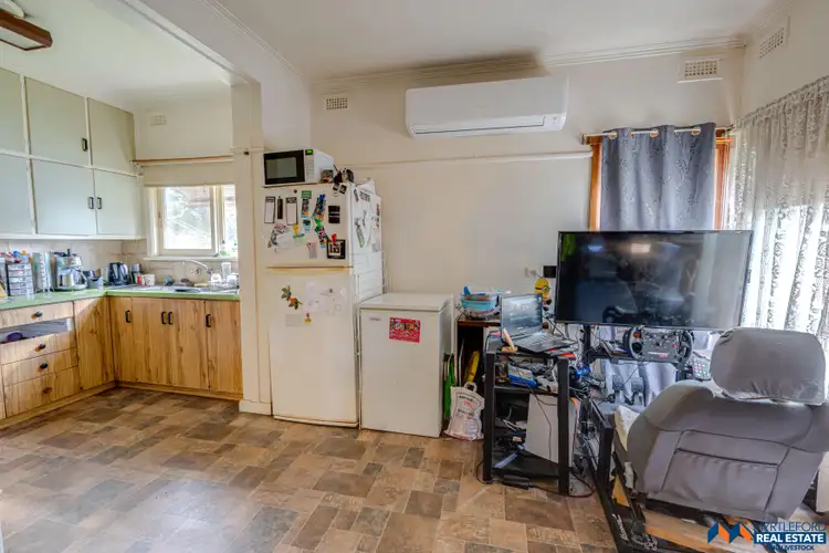 Fifth view of Homely house listing, 189 Myrtle Street, Myrtleford VIC 3737