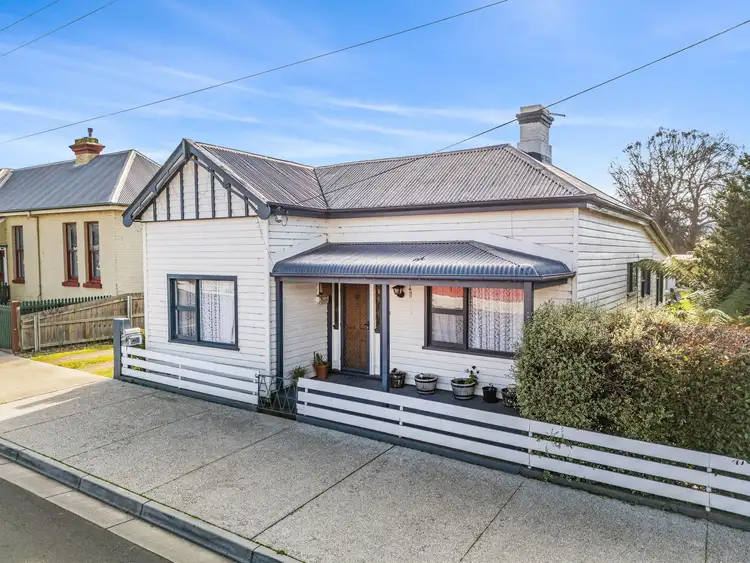 95 Main Street, Sheffield TAS 7306