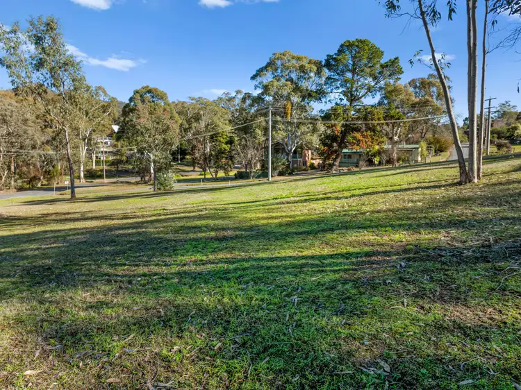 2 Goughs Crescent, Goughs Bay VIC 3723