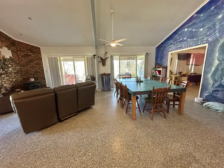317 Bells Rd, Rodds Bay QLD 4678