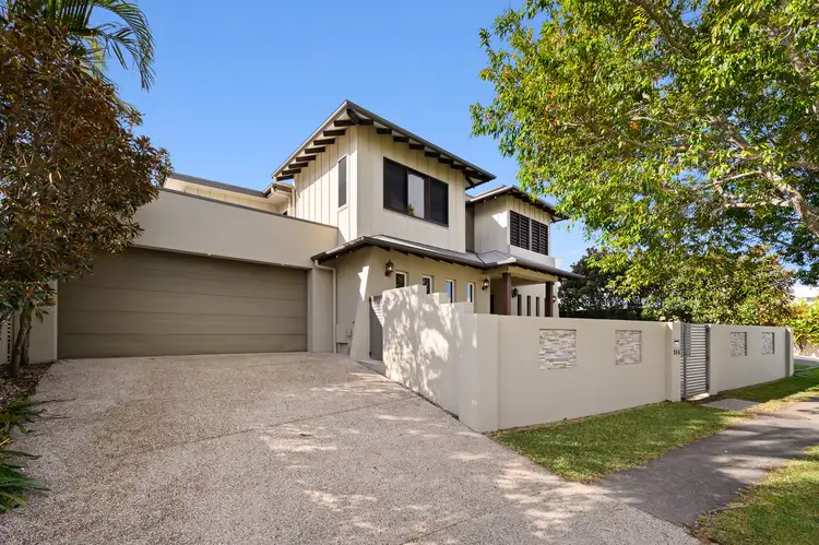 104 Compass Drive, Biggera Waters QLD 4216