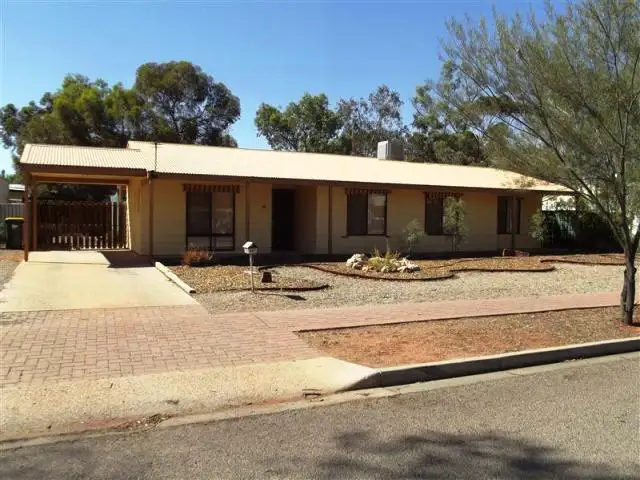 68 Pioneer Drive, Roxby Downs SA 5725