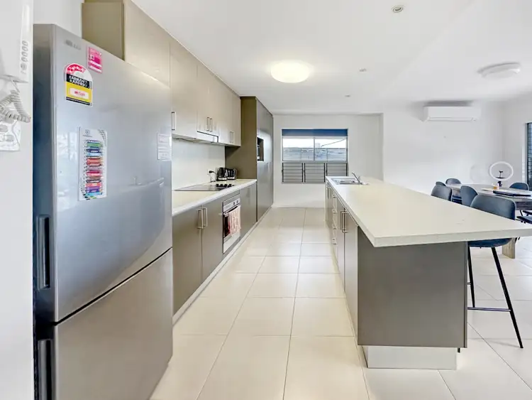 Fourth view of Homely unit listing, 8/11 Crauford Street, West End QLD 4810