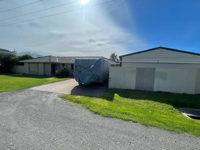 21 Harvey Crescent, Aldinga Beach SA 5173