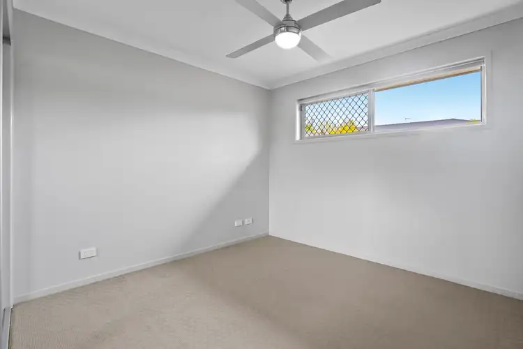 Fifth view of Homely semi-detached listing, 3/70 Skyblue Circuit, Yarrabilba QLD 4207