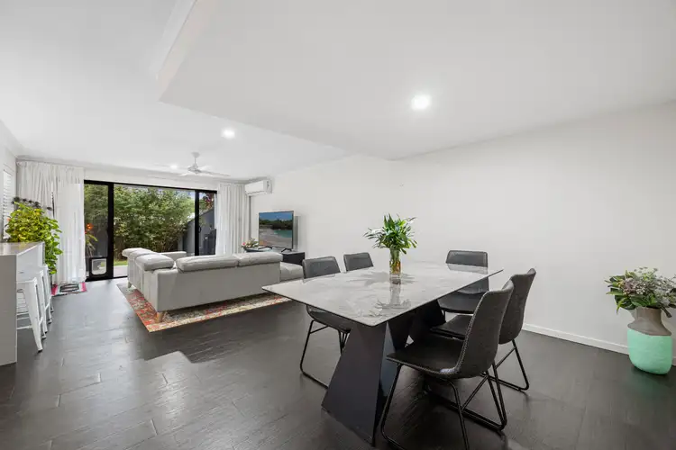 8/2 Lakehead Drive, Sippy Downs QLD 4556