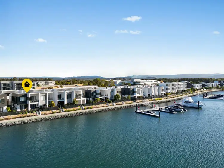 37 Delta Circuit, Hope Island QLD 4212