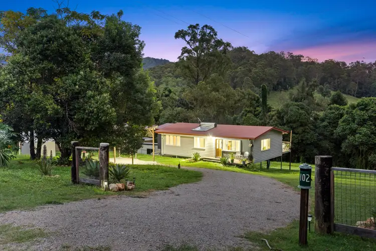 102 Long Road, Pie Creek QLD 4570