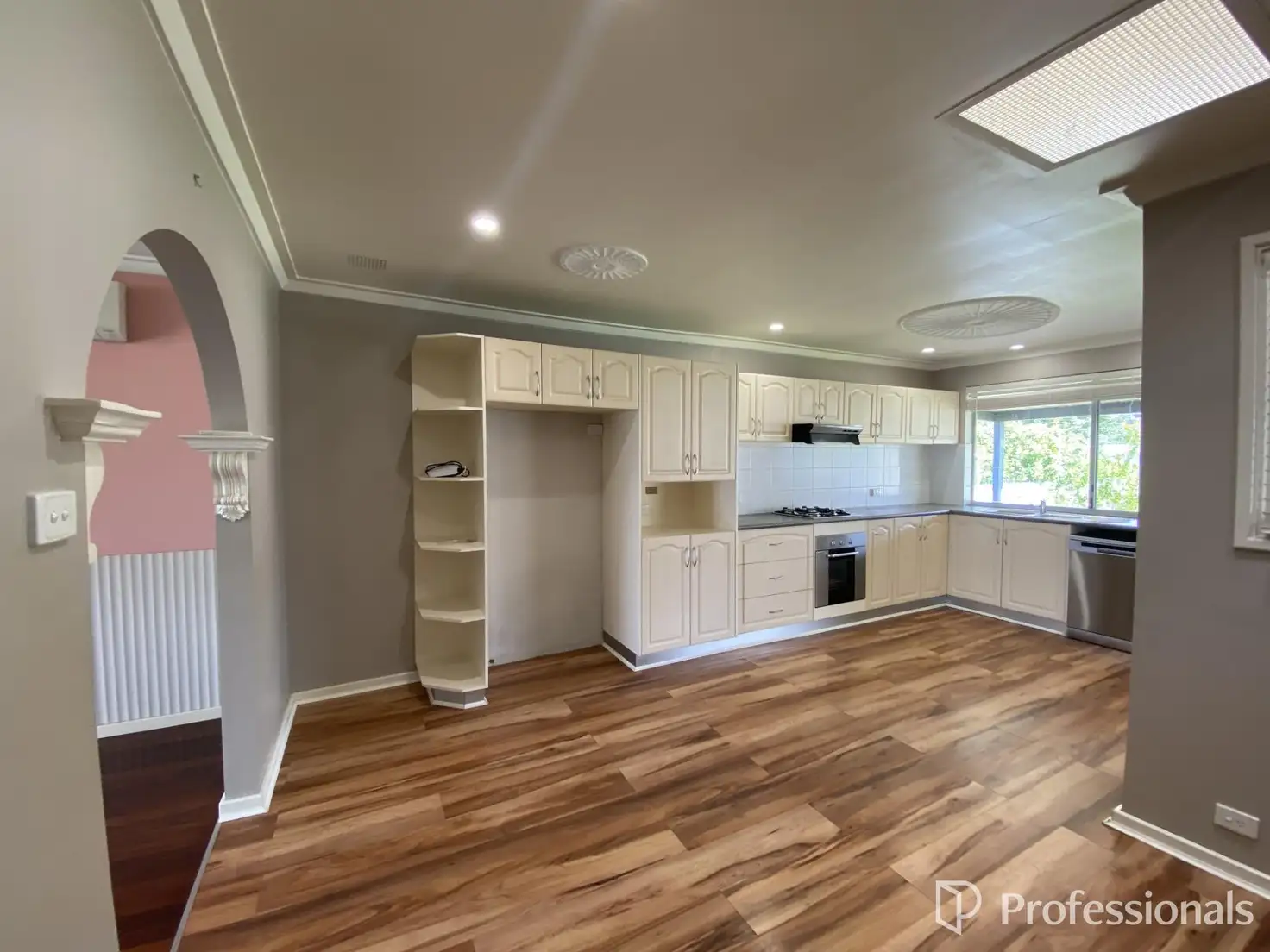 Main view of Homely house listing, 47 Tullamore Avenue, Thornlie WA 6108