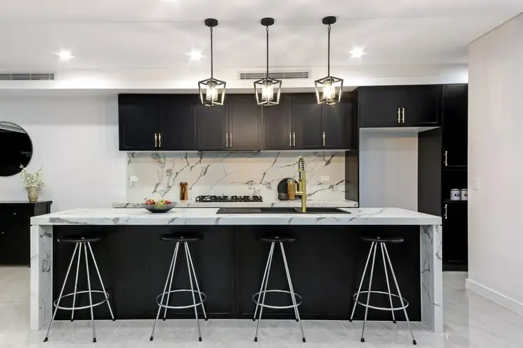 15 Chiltern Road, Guildford NSW 2161