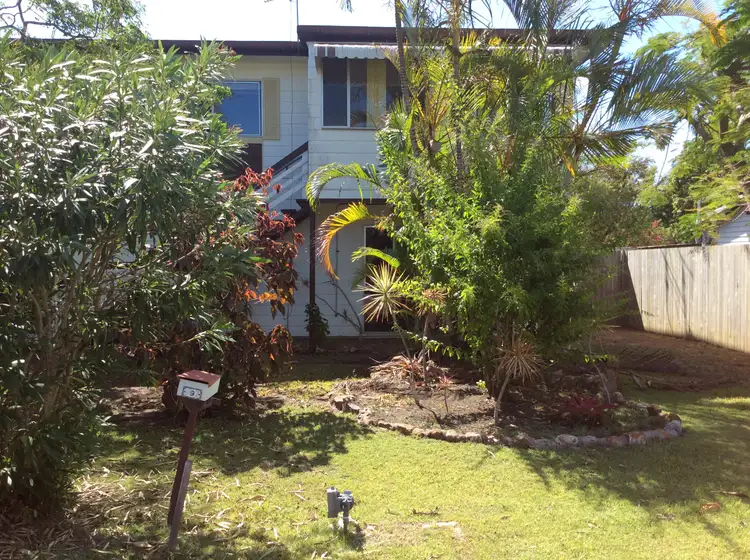9 Arthur Street, Urangan QLD 4655