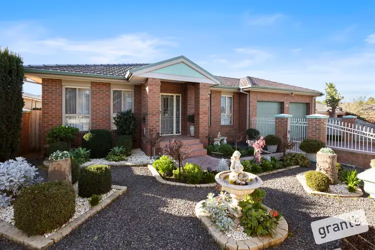29 Abbey Road, Narre Warren South VIC 3805