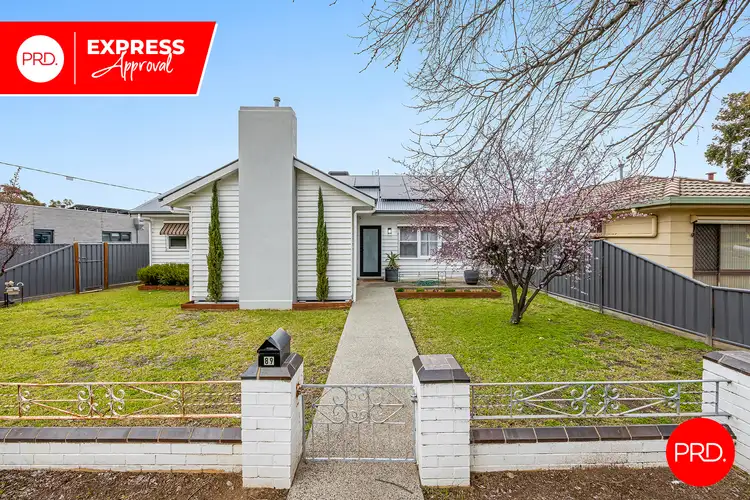 89 Mackenzie Street West