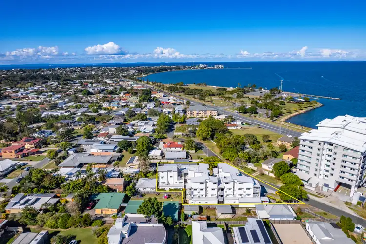10/13-15 Lane Street, Clontarf QLD 4019