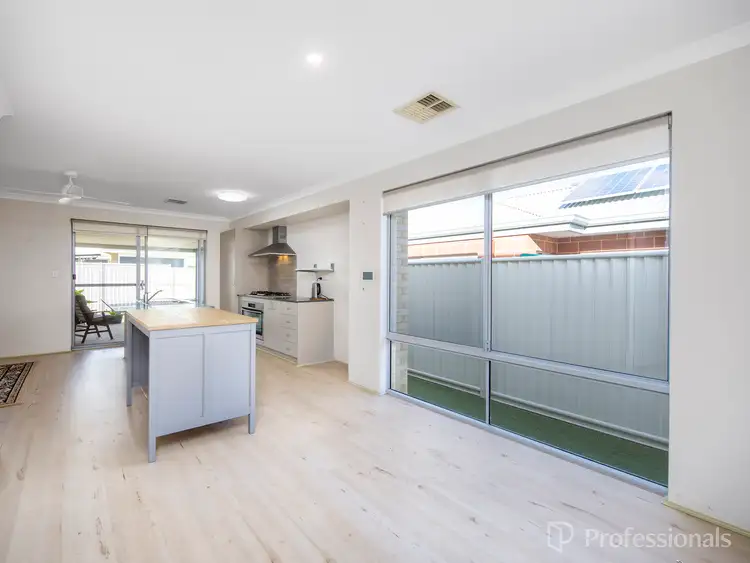 10 Tawny Way