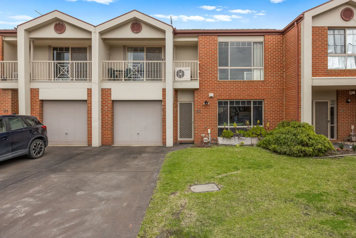 Main view of Homely house listing, 22/12 Grant Close, Berwick VIC 3806