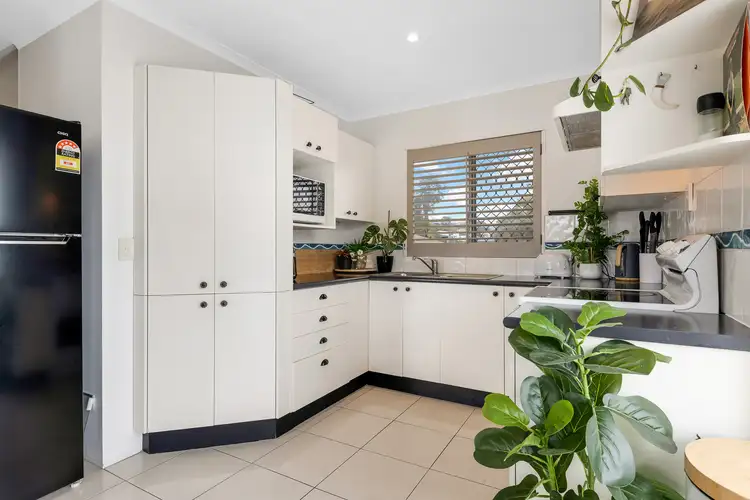 Fourth view of Homely unit listing, 8/17 Pacific Terrace, Alexandra Headland QLD 4572