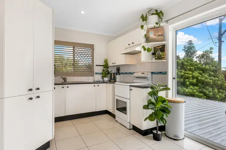Fifth view of Homely unit listing, 8/17 Pacific Terrace, Alexandra Headland QLD 4572