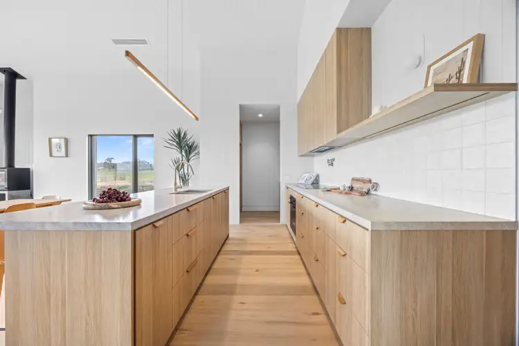 Fourth view of Homely house listing, 7 Greenslopes Avenue, Mansfield VIC 3722