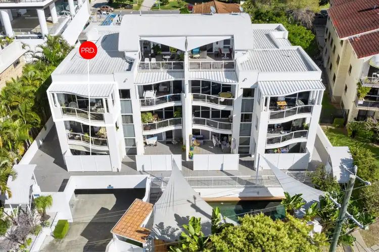 2/96 Stanhill Drive, Chevron Island QLD 4217