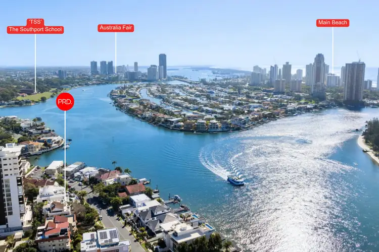 2/96 Stanhill Drive, Chevron Island QLD 4217