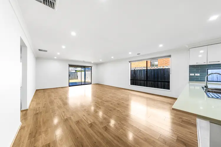 Fifth view of Homely house listing, 10 Maverick Crescent, Clyde North VIC 3978