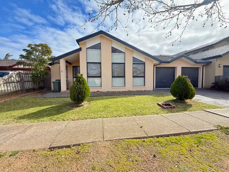 5 Anglers Court, Seabrook VIC 3028