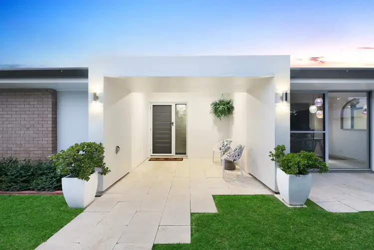 1 Primrose Court, Hollywell QLD 4216