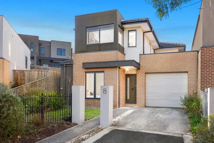 8 Primary Street