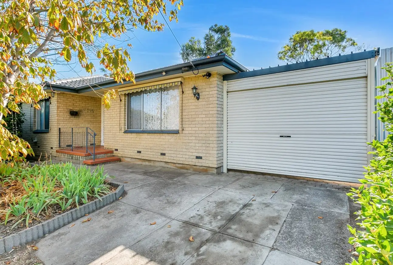 Main view of Homely house listing, 10 Greenloop Crescent, Huntfield Heights SA 5163