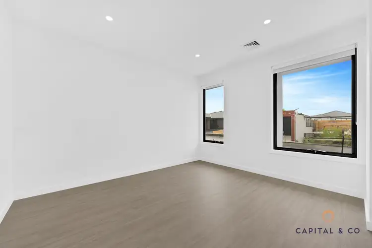 Second view of Homely house listing, 5 Wrenmore Avenue, Wollert VIC 3750