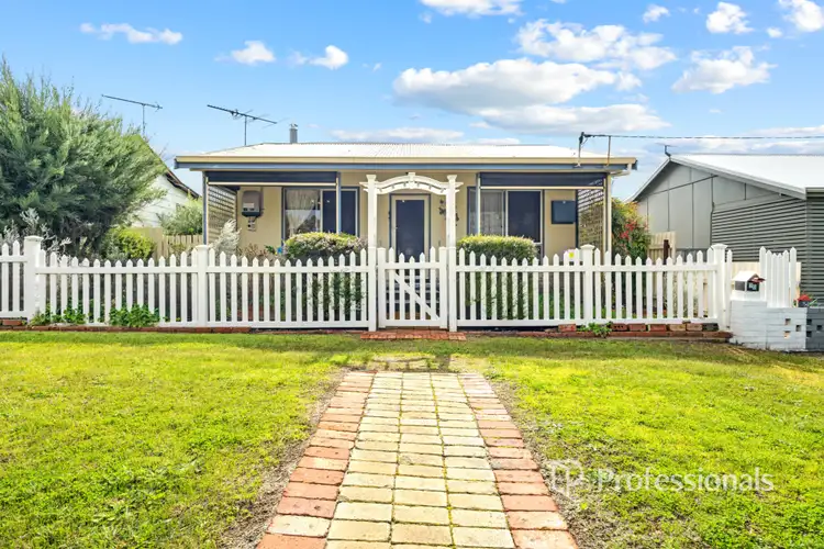 20 Clifton Street, Collie WA 6225