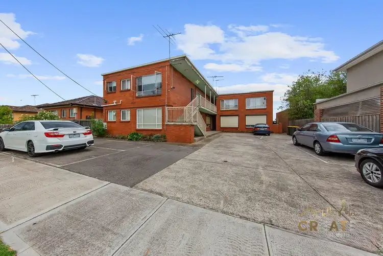 5/4 Lachlan Road, Sunshine VIC 3020