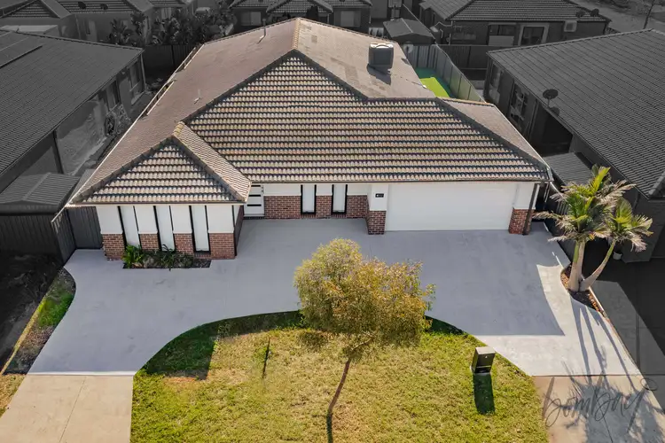 Fifth view of Homely house listing, 4 Korab Place, Roxburgh Park VIC 3064