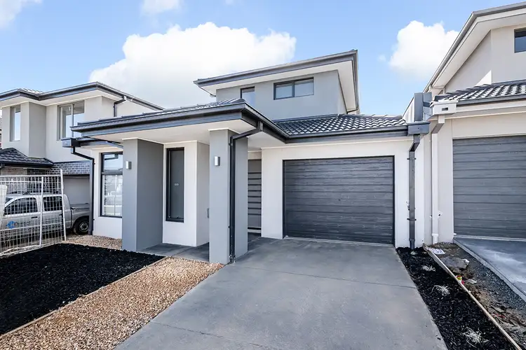3 Moroak Crescent, Clyde North VIC 3978