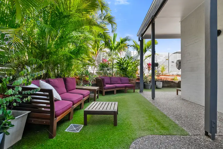 2/4 Clydesdale Avenue, Annerley QLD 4103
