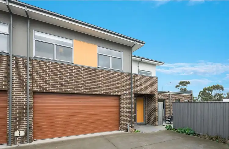 30 Grove Way, Wantirna South VIC 3152
