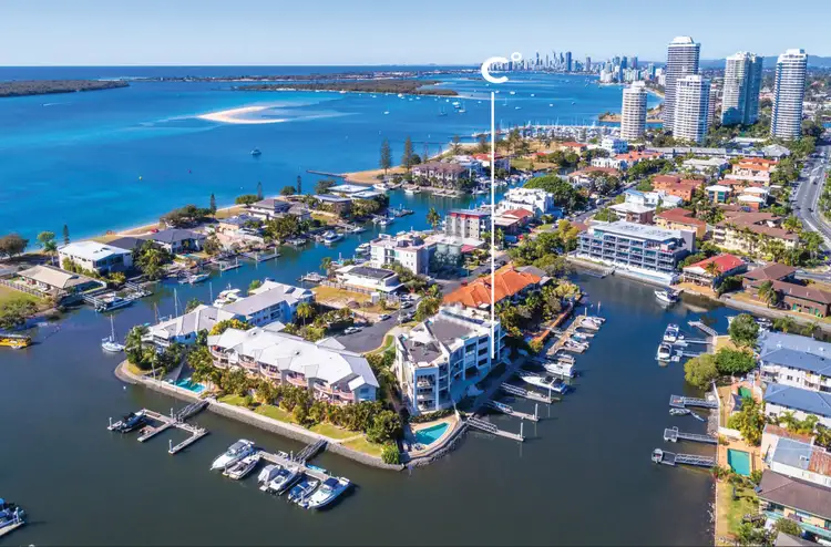 3/18 Canal Avenue, Runaway Bay QLD 4216