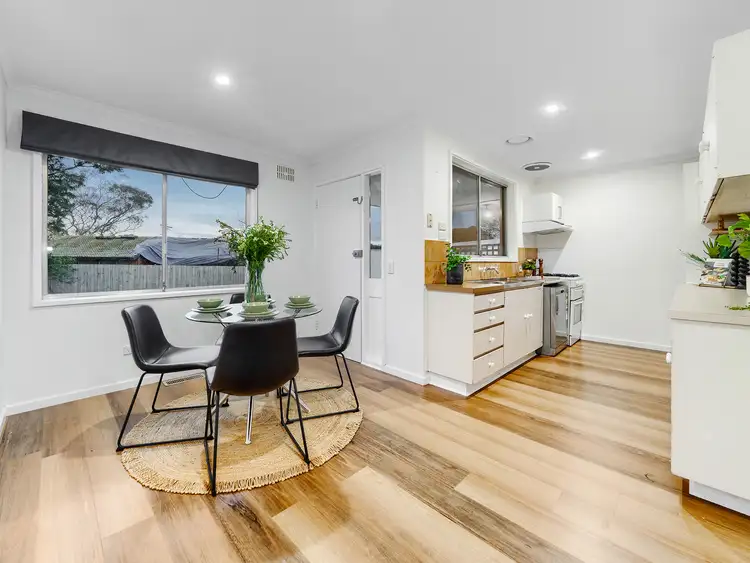 Fifth view of Homely house listing, 8 Valepark Crescent, Cranbourne VIC 3977