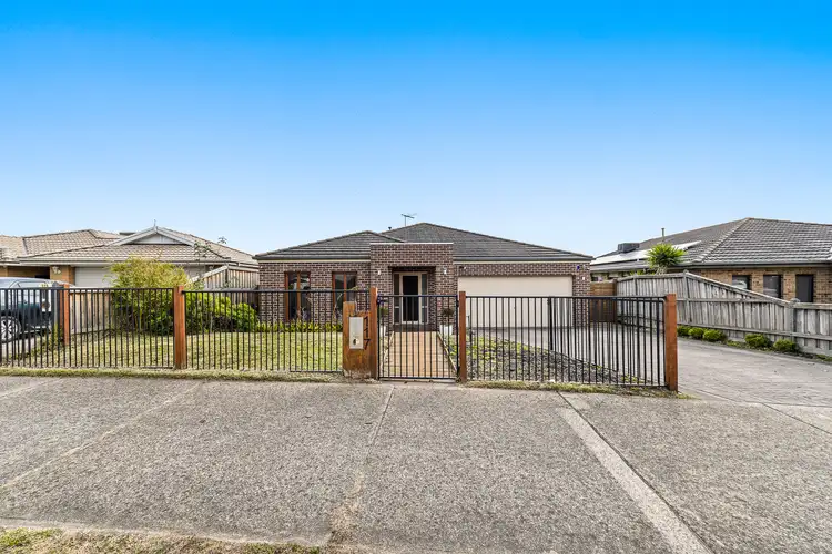 117 Rosebank Drive, Cranbourne North VIC 3977