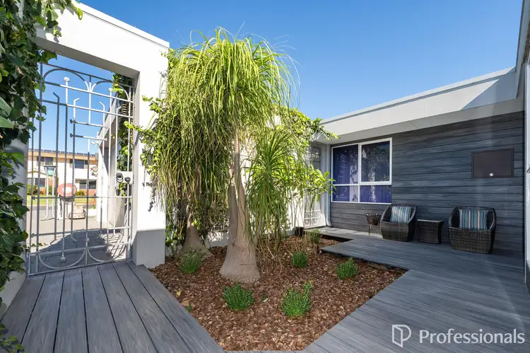 10 Lovell Way, Bayswater WA 6053
